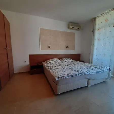 Sun Village Apartmán Sluneční pobřeží
